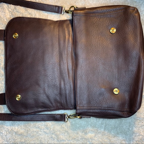 Beautiful Vegan Leather Satchel / Laptop Bag - Picture 5 of 5